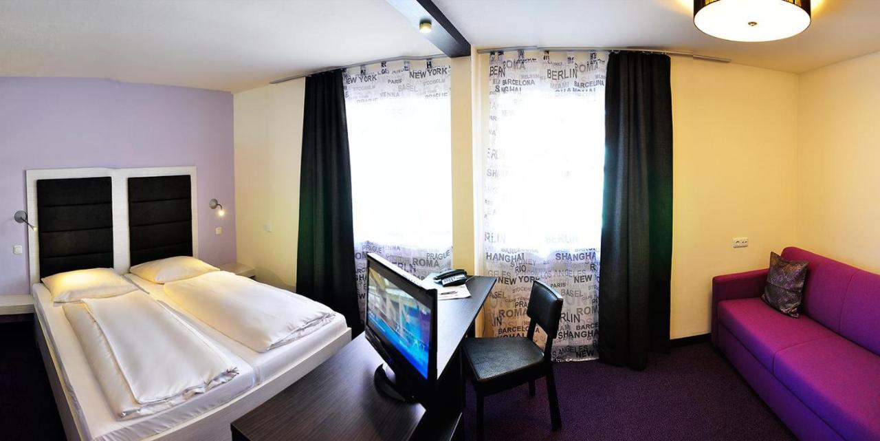 Amiga Hotel Muenchen Messe Buitenkant foto